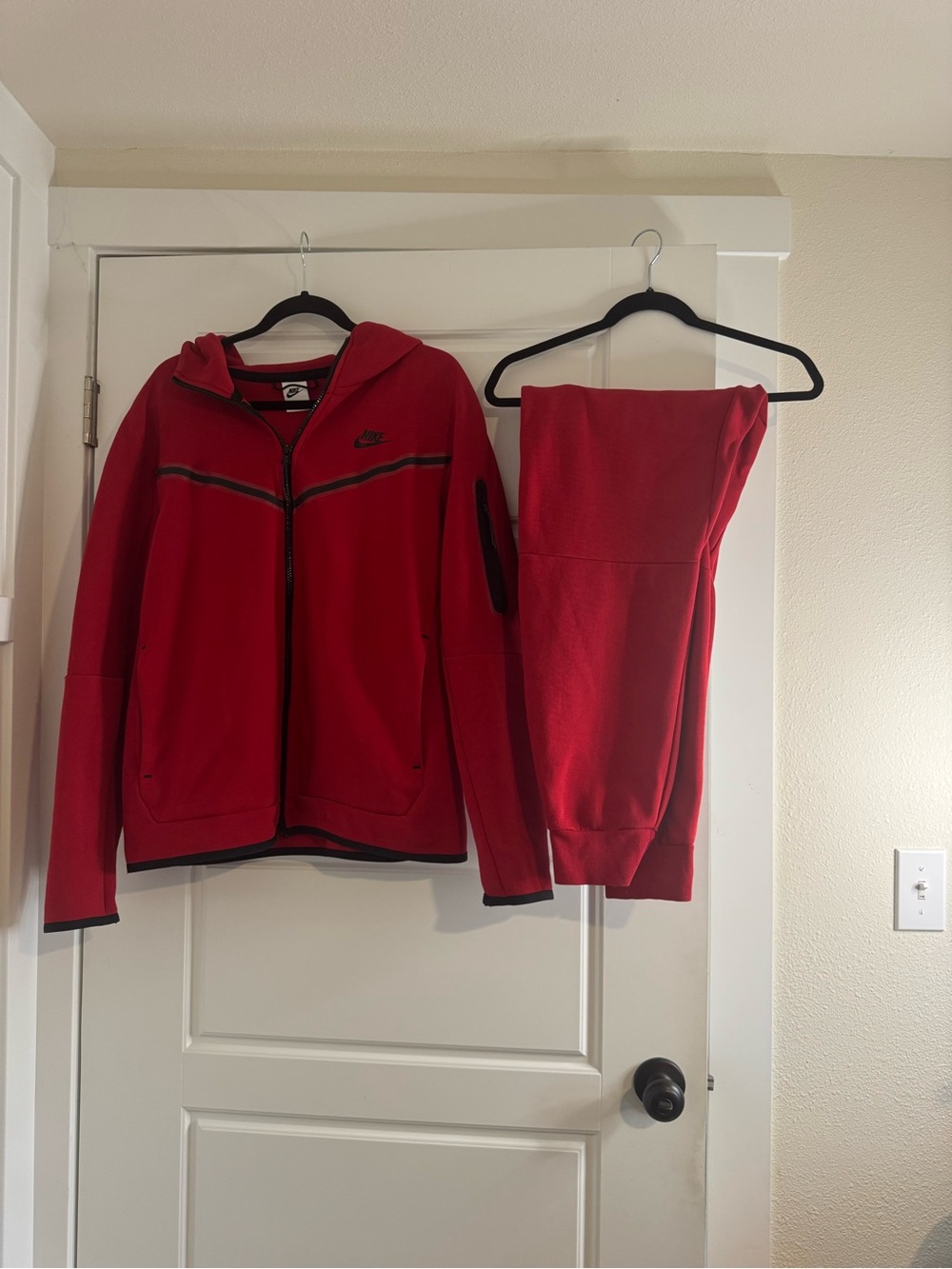 Women’s Nike Red Tech Fleece Full-Zip Hoodie and Matching Sweatpants Set